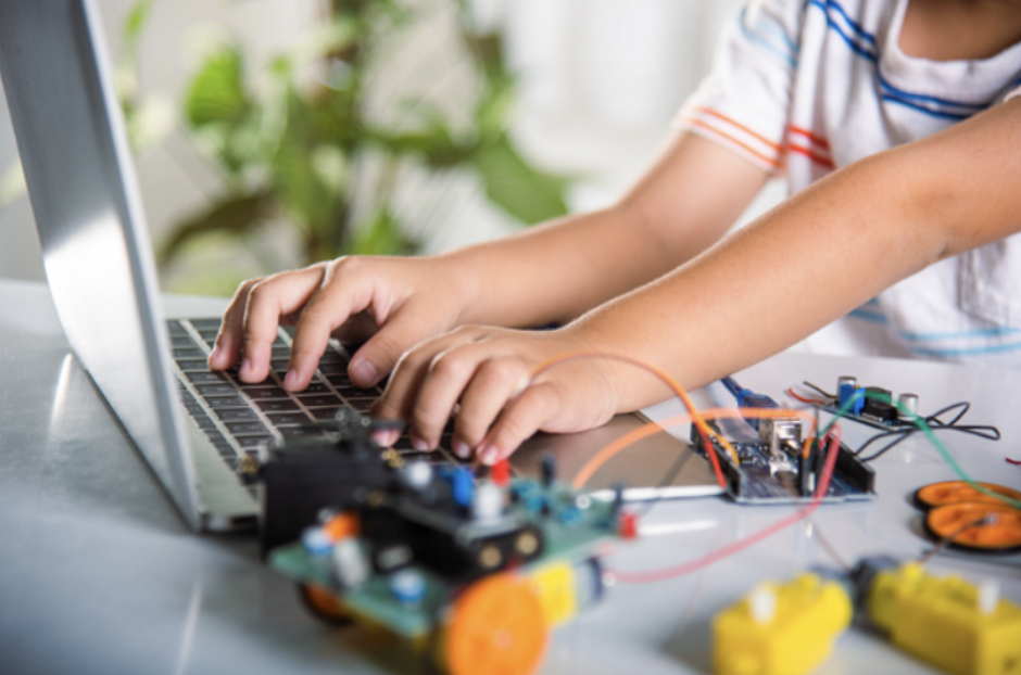best coding franchises for kids education female franchise owner with francoach franchise coaching group most reputable franchise coach